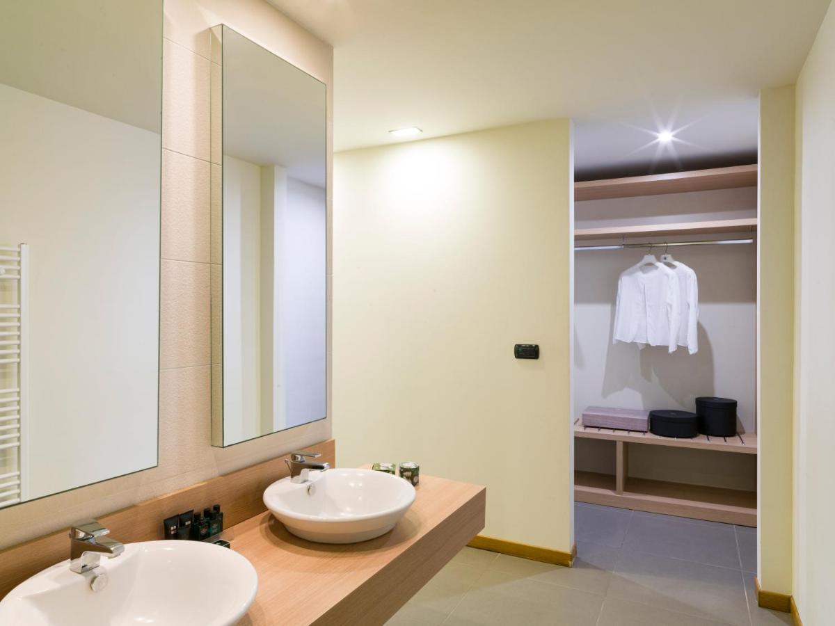 Esperia Palace Hotel & Resort Spa Zafferana Etnea Esterno foto