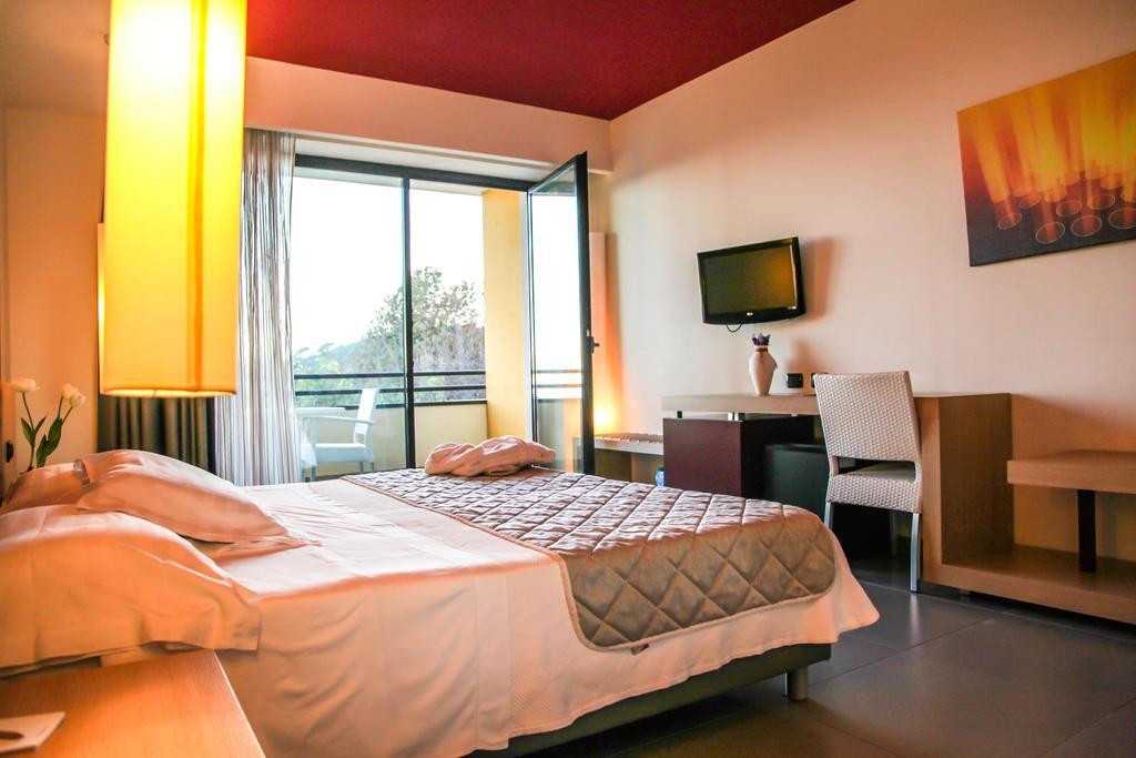 Esperia Palace Hotel & Resort Spa Zafferana Etnea Esterno foto